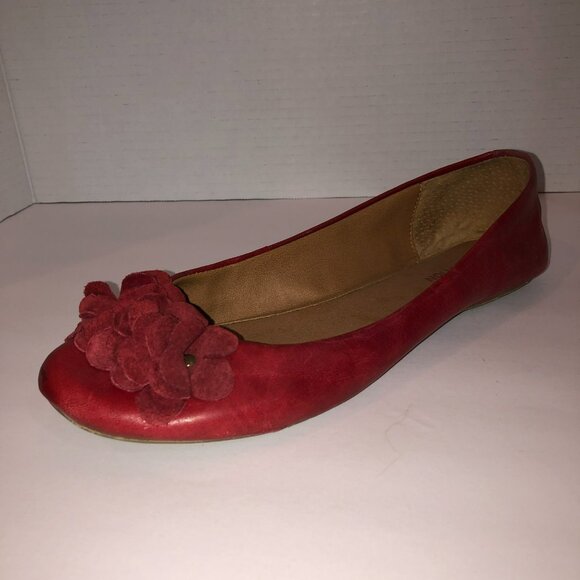 Kenneth Cole Reaction Womens Size 8.5 M Red Leather Slip On Ballet Flats Shoes - Picture 2 of 11